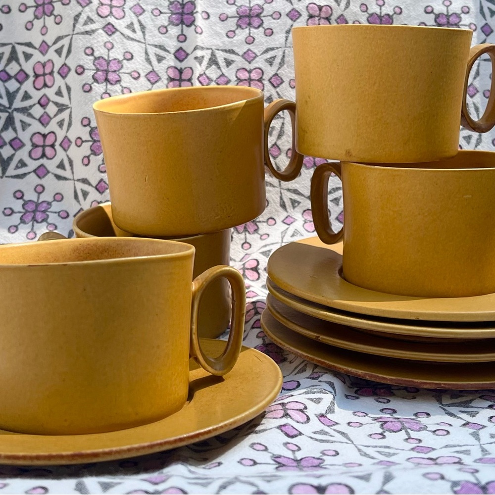 SET OF 5 - Bennington Pottery Mustard Yellow Cup & Saucers